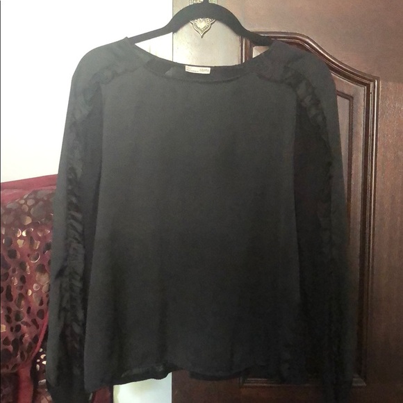 Zara top with ruffles - Picture 1 of 2